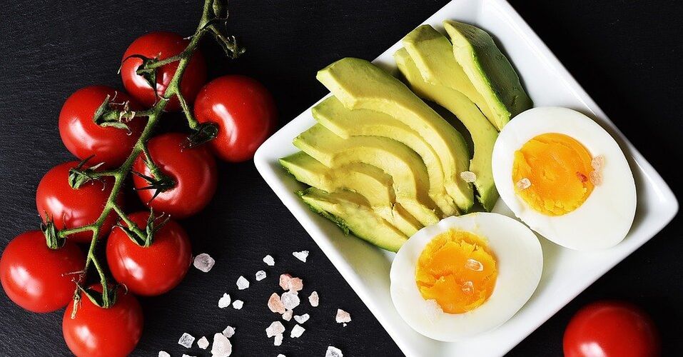 Boiled egg, avocado and tomato